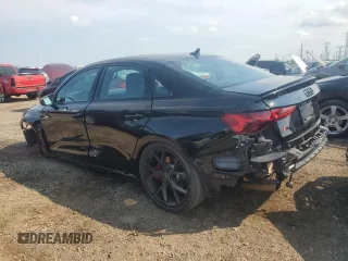 2024 Audi RS 3 z VIN WUAG4DGY5RA908217, wystawiony jako Copart lot #62912454 z przebiegiem 1643 mil mil oraz Szkody całkowita. Historia ofert i sprzedaży dostępna na DreamBid. Obrazek 2.