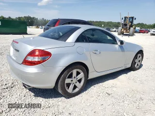 2007 Mercedes-Benz SLK 280 with VIN WDBWK54F47F158590, listed as a Copart auction lot 57837415 with 128,259 mi miles and Salvage title. Bid and sale history available at DreamBid. Image 3.