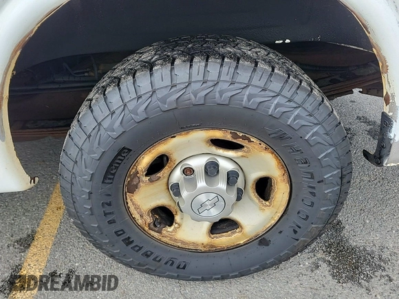 2015 Chevrolet Express Cargo with VIN 1GCWGFCF2F1163079, listed as a IAAI auction lot 42832363 with 183,774 mi miles and . Bid and sale history available at DreamBid. Image 28.