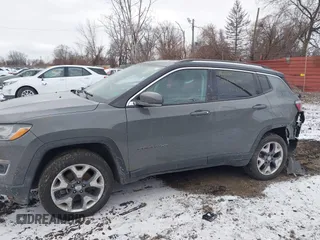 2020 Jeep Compass Limited with VIN 3C4NJDCBXLT104350, listed as a IAAI auction lot 41251659 with 151,379 mi miles. Bid and sale history available at carsss.com. Image 15.