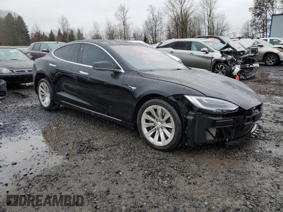 2018 Tesla Model S 75D с VIN 5YJSA1E26JF261691, выставлен на аукционе Copart как лот 45222545 с пробегом 121 600 миль миль и Списание • Salvage title. История ставок и продаж доступна на DreamBid. Изображение 4.