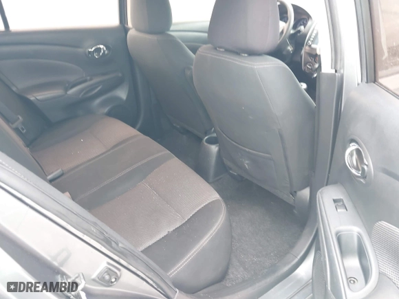 2019 Nissan Versa Sedan SV with VIN 3N1CN7AP3KL876363, listed as a IAAI auction lot 41915360 with 96,401 mi miles. Bid and sale history available at carsss.com. Image 8.