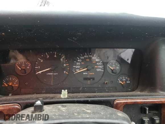 1996 Jeep Grand Cherokee Laredo with VIN 1J4GZ58S2TC401845, listed as a Copart auction lot 61013044 with 0 mi miles and Salvage Title. Bid and sale history available at carsss.com. Image 9.