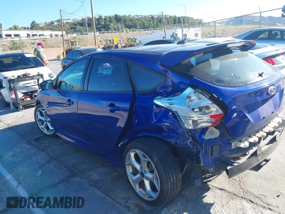 2014 Ford Focus ST with VIN 1FADP3L96EL374584, listed as a IAAI auction lot 41644629 with 90,607 mi miles and . Bid and sale history available at carsss.com. Image 3.