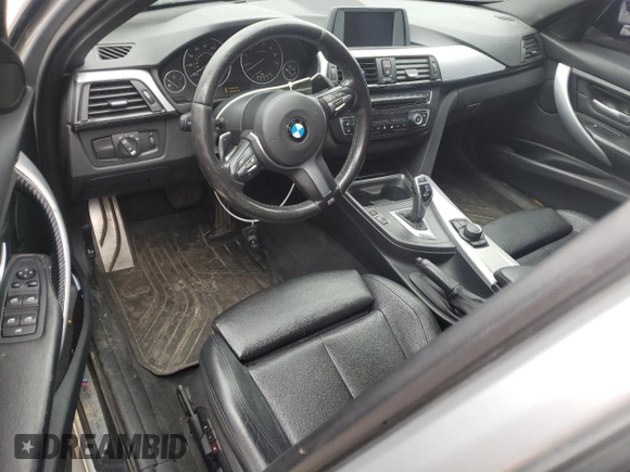 2014 BMW 3 Series 328i xDrive z VIN WBA3B5G51ENS06960, wystawiony jako Copart lot #53939415 z przebiegiem 138 720 mil mil oraz Nie do naprawy • Non repairable. Historia ofert i sprzedaży dostępna na DreamBid. Obrazek 8.
