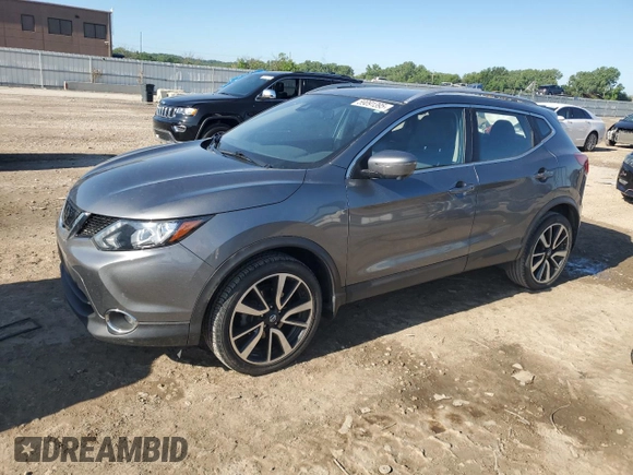 2017 Nissan Rogue SV with VIN JN1BJ1CR5HW135847, listed as a Copart auction lot 59091395 with 75,509 mi miles and Salvage title. Bid and sale history available at DreamBid. Image 1.
