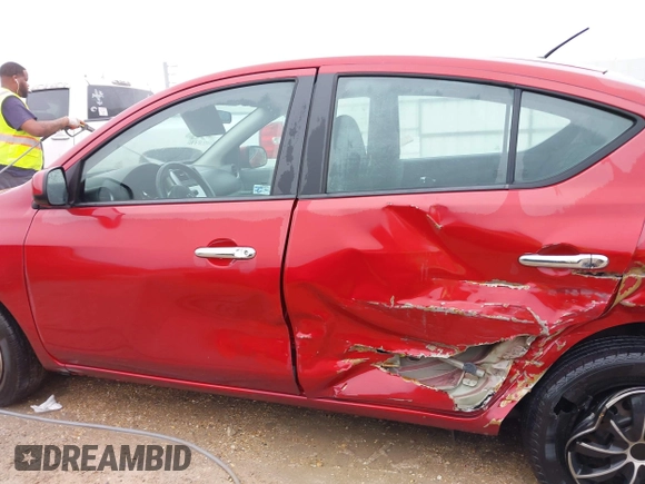 2014 Nissan Versa S with VIN 3N1CN7AP3EK458136, listed as a IAAI auction lot 41919414 with 116,628 mi miles. Bid and sale history available at carsss.com. Image 14.