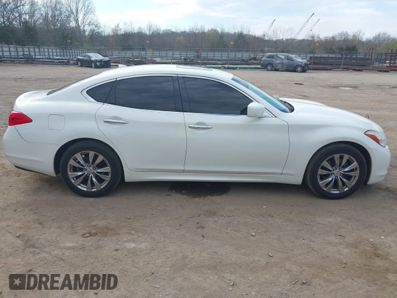 2013 Infiniti M37 with VIN JN1BY1AP3DM513084, listed as a IAAI auction lot 41903753 with 139,864 mi miles. Bid and sale history available at carsss.com. Image 13.