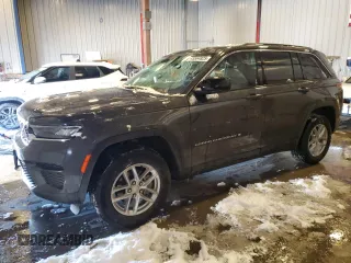 2024 Jeep Grand Cherokee Laredo X with VIN 1C4RJHAG2RC123051, listed as a Copart auction lot 45564825 with 9,292 mi miles and Salvage Title. Bid and sale history available at carsss.com. Image 1.