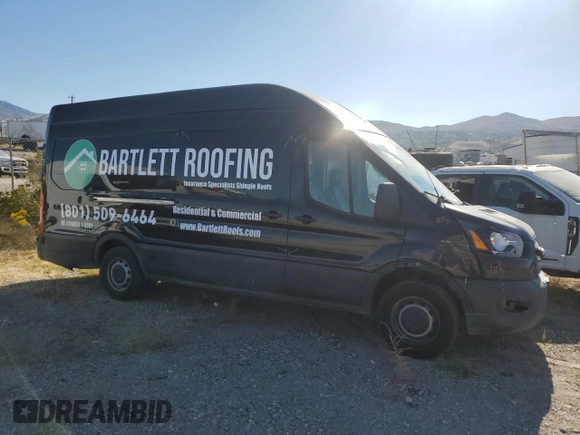 2020 Ford Transit with VIN 1FTBR3XG6LKB75297, listed as a Copart auction lot 74252794 with 82,771 mi miles and Salvage Title. Bid and sale history available at DreamBid. Image 4.