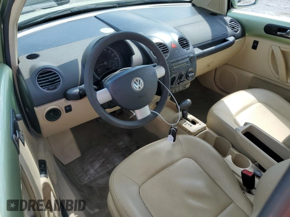 2008 Volkswagen New Beetle Coupe S with VIN 3VWRW31C38M501082, listed as a Copart auction lot 71196154 with 144,974 mi miles and Salvage Title. Bid and sale history available at carsss.com. Image 8.
