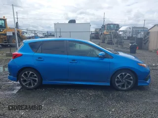 2016 Scion iM z VIN JTNKARJE1GJ512385, wystawiony jako IAAI lot #42020888 z przebiegiem 95 355 mil mil oraz . Historia ofert i sprzedaży dostępna na DreamBid. Obrazek 14.