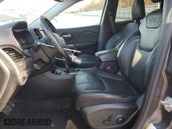 2020 Jeep Cherokee Limited с VIN 1C4PJMDN7LD549040, выставлен на аукционе Copart как лот 54253975 с пробегом 59 632 миль миль и Списание • Salvage title. История ставок и продаж доступна на DreamBid. Изображение 7.