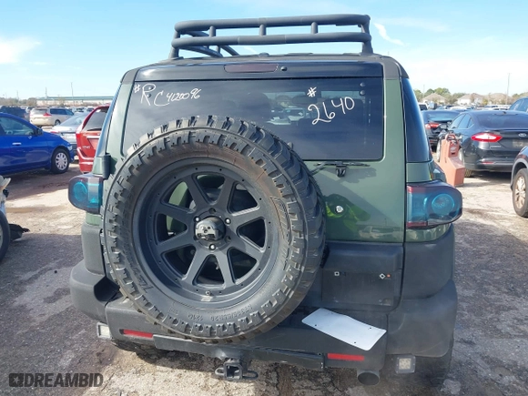 2014 Toyota FJ Cruiser with VIN JTEBU4BFXEK192640, listed as a IAAI auction lot 41349553 with 49,308 mi miles. Bid and sale history available at carsss.com. Image 16.
