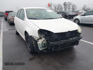 2009 Volkswagen Jetta S z VIN 3VWJZ71K49M129501, wystawiony jako IAAI lot #41461767 z przebiegiem 250 552 mil mil oraz . Historia ofert i sprzedaży dostępna na DreamBid. Obrazek 6.