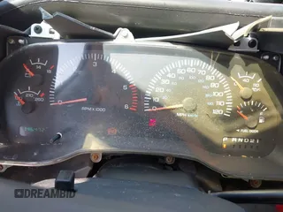 1999 Dodge 1500 z VIN 1B7HC13Z3XJ522717, wystawiony jako IAAI lot #41990467 z przebiegiem 146 472 mil mil oraz . Historia ofert i sprzedaży dostępna na DreamBid. Obrazek 7.
