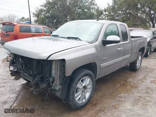 2013 Chevrolet Silverado 1500 LT with VIN 1GCRCSE08DZ119936, listed as a IAAI auction lot 41464530 with 215,080 mi miles. Bid and sale history available at carsss.com. Image 18.