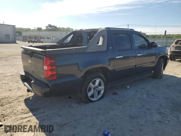 2008 Chevrolet Avalanche LTZ with VIN 3GNFK12308G274329, listed as a Copart auction lot 56370895 with 218,824 mi miles and Clean title. Bid and sale history available at DreamBid. Image 3.