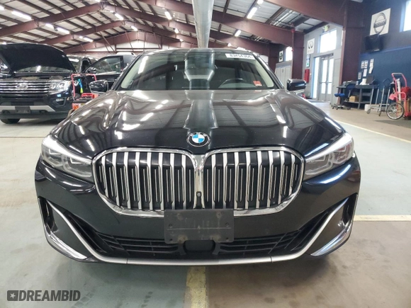 2020 BMW 7 Series 740i xDrive with VIN WBA7T4C06LGG62749, listed as a Copart auction lot 83454364 with 209,536 mi miles and Clean Title. Bid and sale history available at carsss.com. Image 5.
