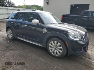 2020 MINI Countryman Cooper S with VIN WMZYX1C06L3L48761, listed as a Copart auction lot 68270454 with 23,940 mi miles and Salvage Title. Bid and sale history available at carsss.com. Image 4.