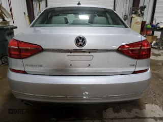 2016 Volkswagen Passat SE z VIN 1VWBT7A38GC024909, wystawiony jako Copart lot #56113765 z przebiegiem 30 096 mil mil oraz Szkoda całkowita • Salvage title. Historia ofert i sprzedaży dostępna na DreamBid. Obrazek 6.