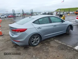 2017 Hyundai Elantra Limited z VIN 5NPD84LF6HH110163, wystawiony jako IAAI lot #41978553 z przebiegiem 195 760 mil mil oraz . Historia ofert i sprzedaży dostępna na DreamBid. Obrazek 4.