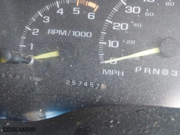 1996 Chevrolet Tahoe with VIN 1GNEK13R9TJ392739, listed as a IAAI auction lot 41559513 with 257,457 mi miles. Bid and sale history available at carsss.com. Image 7.