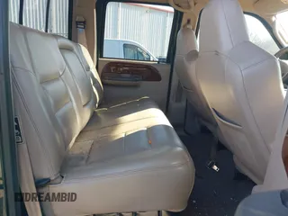 2003 Ford Super Duty F-250 XL with VIN 1FTNW21S23EA08088, listed as a IAAI auction lot 41671180 with 250,765 mi miles. Bid and sale history available at carsss.com. Image 8.