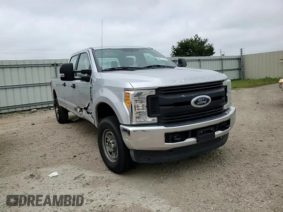 2017 Ford F-350 Platinum с VIN 1FT8W3BT1HEC67138, выставлен на аукционе Copart как лот 58471145 с пробегом 152 278 миль миль и Списание • Salvage title. История ставок и продаж доступна на DreamBid. Изображение 13.