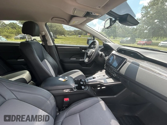 2019 Honda Clarity z VIN JHMZC5F14KC002619, wystawiony jako Copart lot #58252705 z przebiegiem 53 911 mil mil oraz Szkoda całkowita • Salvage title. Historia ofert i sprzedaży dostępna na DreamBid. Obrazek 5.