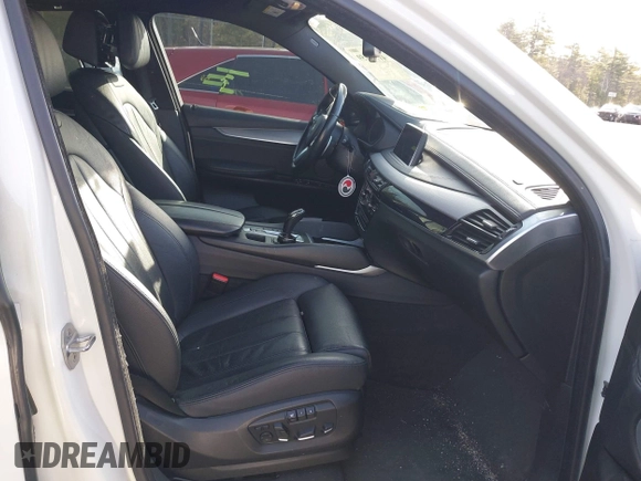 2015 BMW X6 xDrive35i with VIN 5UXKU2C50F0N77117, listed as a IAAI auction lot 41901159 with 104,820 mi miles. Bid and sale history available at carsss.com. Image 5.