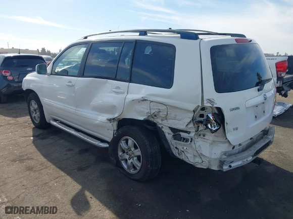 2001 Toyota Highlander with VIN JTEGF21A410020197, listed as a IAAI auction lot 41174592 with 178,271 mi miles. Bid and sale history available at carsss.com. Image 3.