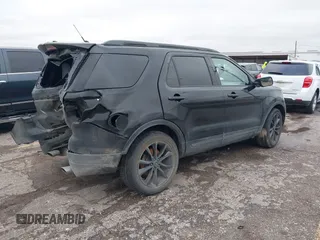 2018 Ford Explorer XLT with VIN 1FM5K8D83JGC20557, listed as a IAAI auction lot 41554727 with 98,180 mi miles and . Bid and sale history available at carsss.com. Image 4.