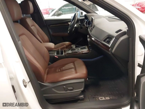 2019 Audi Q5 Premium Plus with VIN WA1BNAFY1K2123370, listed as a IAAI auction lot 41691786 with 56,801 mi miles. Bid and sale history available at carsss.com. Image 5.