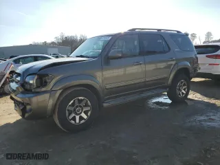 2006 Toyota Sequoia Limited with VIN 5TDBT48AX6S258746, listed as a Copart auction lot 43743425 with 238,821 mi miles and Salvage Title. Bid and sale history available at carsss.com. Image 1.