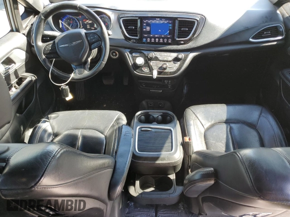 2018 Chrysler Pacifica Touring L Plus with VIN 2C4RC1EG3JR168247, listed as a Copart auction lot 49660405 with 262,393 mi miles and Salvage title. Bid and sale history available at DreamBid. Image 8.