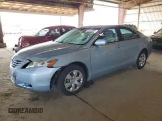 2008 Toyota Camry LE z VIN 4T4BE46K58R027016, wystawiony jako Copart lot #57329305 z przebiegiem 83 543 mil mil oraz Szkoda całkowita • Salvage title. Historia ofert i sprzedaży dostępna na DreamBid. Obrazek 1.