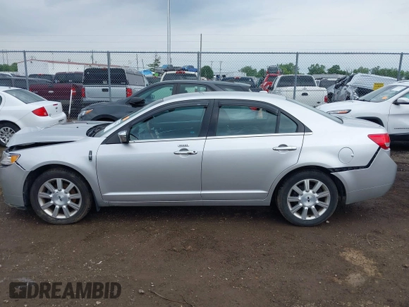2012 Lincoln MKZ z VIN 3LNHL2GC4CR835010, wystawiony jako IAAI lot #42479902 z przebiegiem 85 133 mil mil oraz . Historia ofert i sprzedaży dostępna na DreamBid. Obrazek 14.