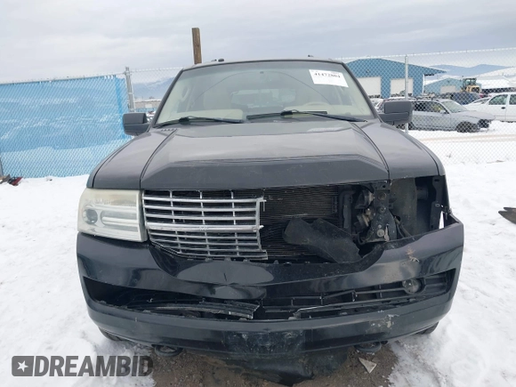 2008 Lincoln Navigator with VIN 5LMFL28578LJ13945, listed as a IAAI auction lot 41472804 with 166,725 mi miles and . Bid and sale history available at DreamBid. Image 6.