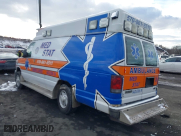 2009 Ford E-Series Commercial z VIN 1FDSS34P79DA74271, wystawiony jako IAAI lot #41417750 z przebiegiem 207 542 mil mil oraz . Historia ofert i sprzedaży dostępna na DreamBid. Obrazek 3.