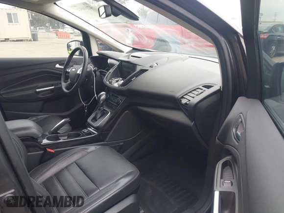 2018 Ford C-Max Titanium with VIN 1FADP5DU4JL105072, listed as a IAAI auction lot 42110522 with 93,176 mi miles and . Bid and sale history available at DreamBid. Image 5.