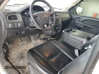2012 Chevrolet Suburban z VIN 1GNWK5EG5CR312328, wystawiony jako Copart lot #84456004 z przebiegiem 162 987 mil mil oraz Szkoda całkowita • Salvage title. Historia ofert i sprzedaży dostępna na DreamBid. Obrazek 8.