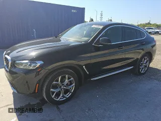 2024 BMW X4 xDrive30i z VIN 5UX33DT06R9U88255, wystawiony jako Copart lot #56604545 z przebiegiem 30 544 mil mil oraz Tytuł czysty. Historia ofert i sprzedaży dostępna na DreamBid. Obrazek 1.