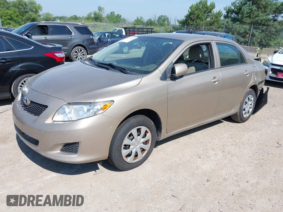 2010 Toyota Corolla z VIN 1NXBU4EE3AZ235670, wystawiony jako IAAI lot #42730266 z przebiegiem 263 807 mil mil oraz . Historia ofert i sprzedaży dostępna na DreamBid. Obrazek 2.