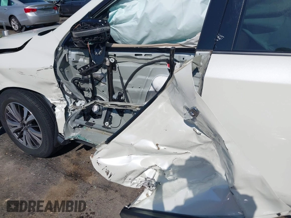 2017 Nissan Pathfinder S with VIN 5N1DR2MN1HC694910, listed as a IAAI auction lot 41978827 with 95,703 mi miles and . Bid and sale history available at DreamBid. Image 18.