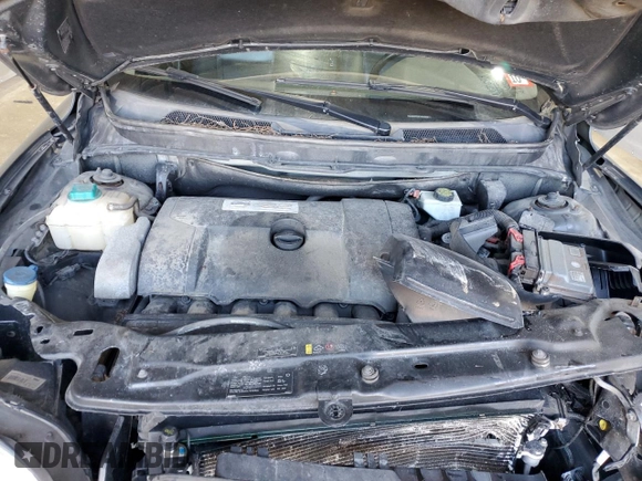 2014 Volvo XC90 with VIN YV4952CZ0E1683069, listed as a Copart auction lot 49593855 with 194,237 mi miles and Salvage Title. Bid and sale history available at DreamBid. Image 14.