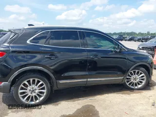 2017 Lincoln MKC Reserve with VIN 5LMCJ3C95HUL54101, listed as a IAAI auction lot 42272528 with 32,815 mi miles and . Bid and sale history available at DreamBid. Image 13.