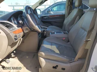 2014 Chrysler Town & Country Touring with VIN 2C4RC1BG8ER111973, listed as a Copart auction lot 49865355 with 124,378 mi miles and Clean Title. Bid and sale history available at carsss.com. Image 7.