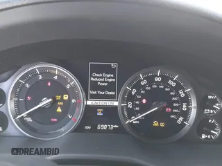 2019 Toyota Land Cruiser z VIN JTMCY7AJ3K4082162, wystawiony jako IAAI lot #41893581 z przebiegiem 69 873 mil mil oraz . Historia ofert i sprzedaży dostępna na DreamBid. Obrazek 7.
