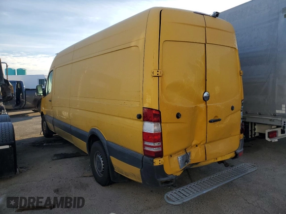 2014 Freightliner Sprinter with VIN WDYPE8DB6E5848909, listed as a Copart auction lot 82873464 with Not Provided miles and Salvage Title. Bid and sale history available at DreamBid. Image 2.